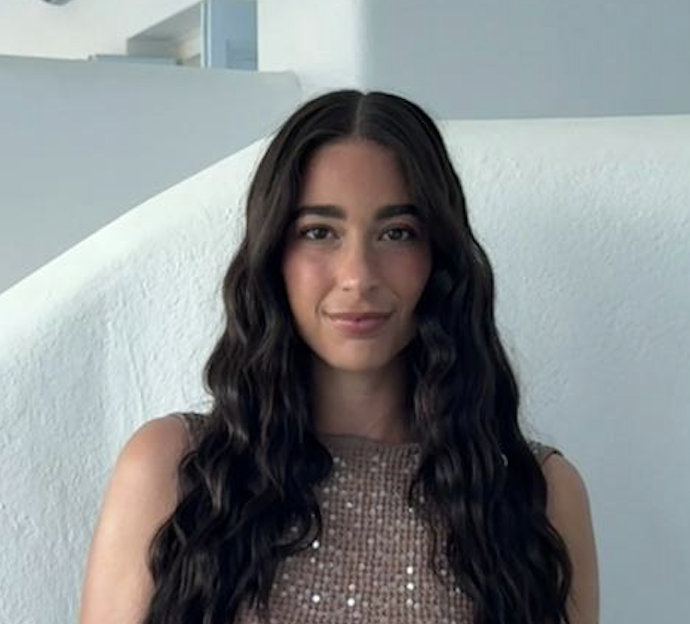 Carly Delduco portrait